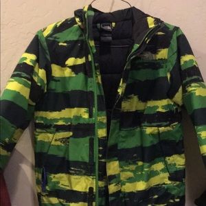 The north face boys jacket size 7-8